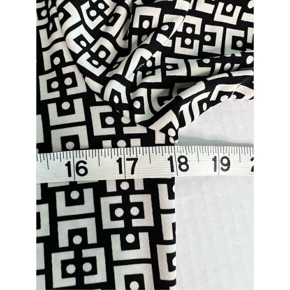 Max Studio XS collared v-neck pullover dress - Picture 6 of 9